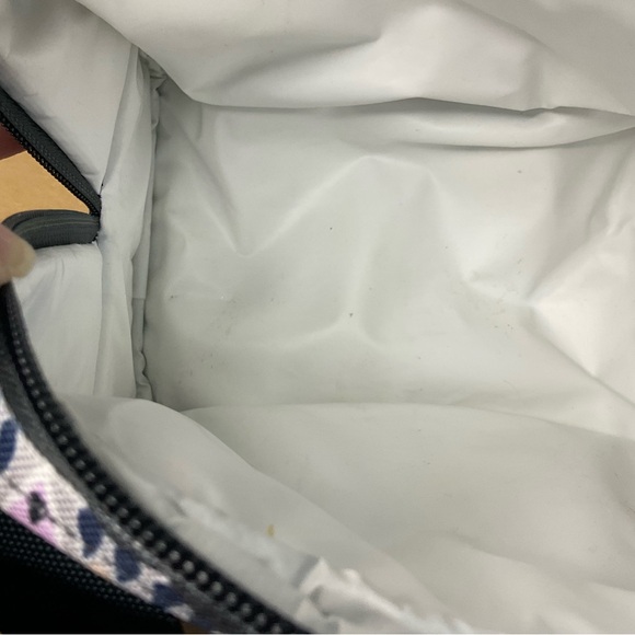 Vera Bradley Lunchbox - Picture 12 of 13